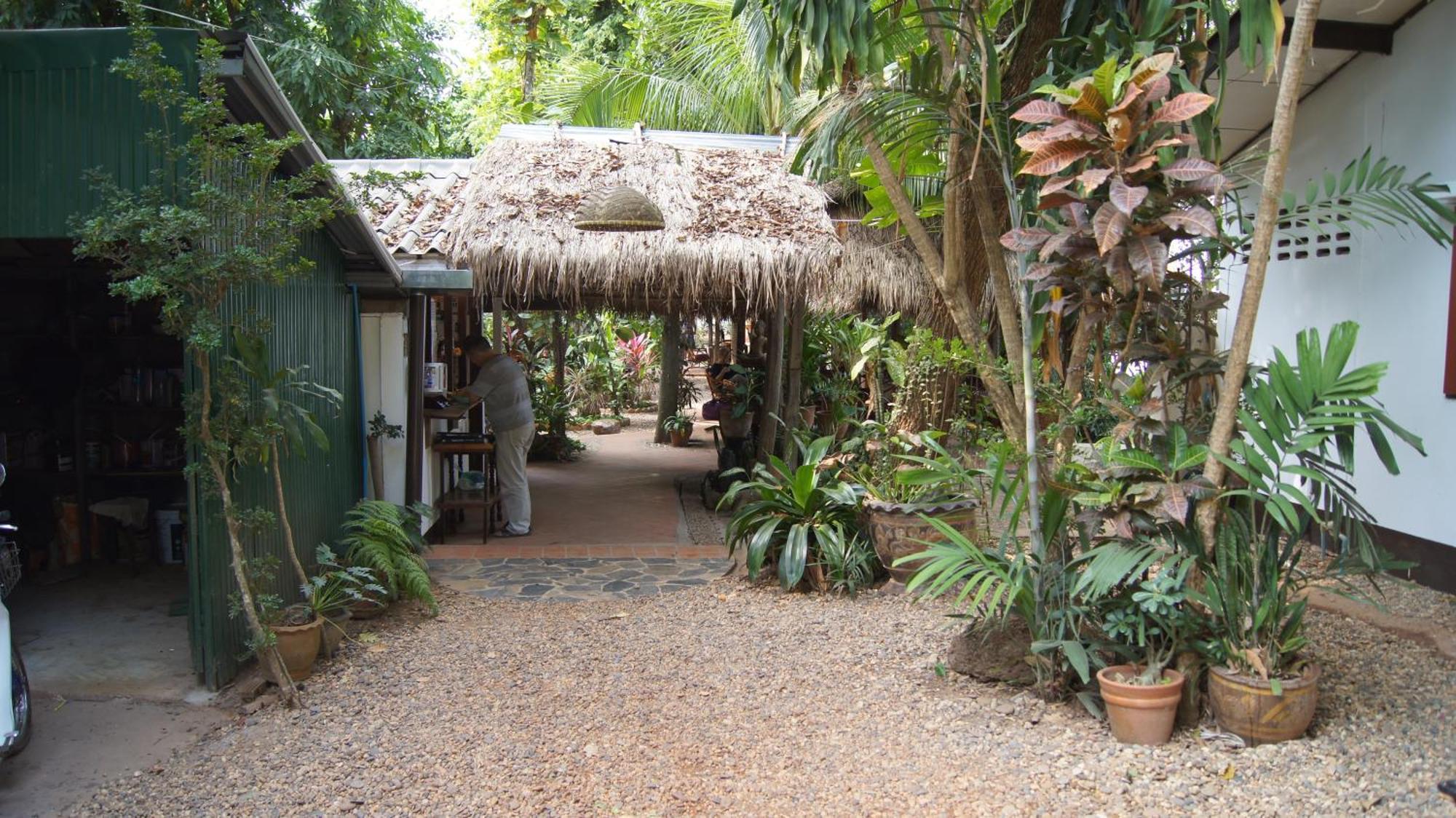 Mut Mee Garden Guest House Нонг Кай Екстериор снимка