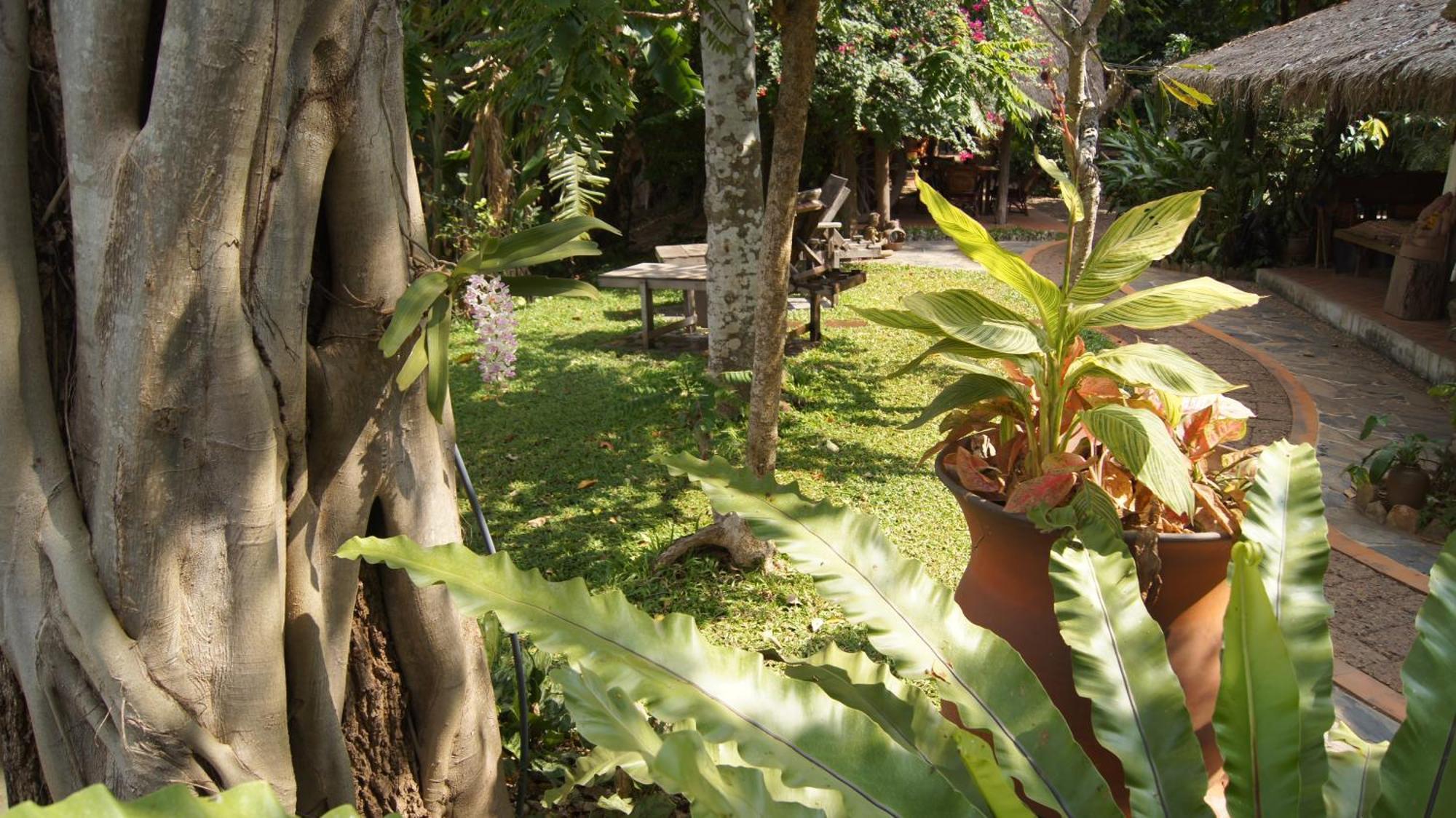 Mut Mee Garden Guest House Нонг Кай Екстериор снимка
