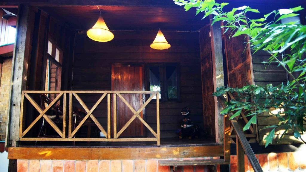 Mut Mee Garden Guest House Нонг Кай Екстериор снимка
