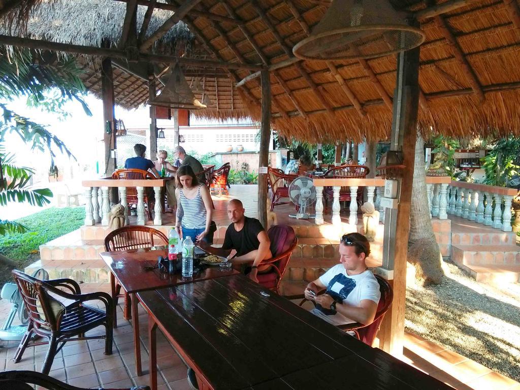 Mut Mee Garden Guest House Нонг Кай Екстериор снимка