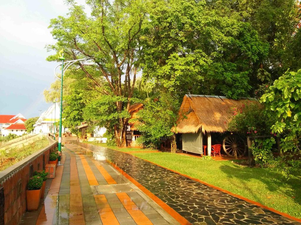 Mut Mee Garden Guest House Нонг Кай Екстериор снимка