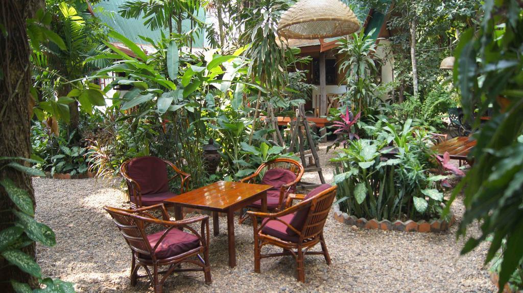 Mut Mee Garden Guest House Нонг Кай Екстериор снимка